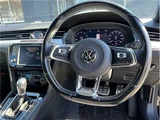 2017 Volkswagen Passat Variant Sedan for sale, Japanese used car export - photo 9 of 25 | GULJI TRADERS