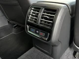 2017 Volkswagen Passat Variant TSI Sedan for sale, Japanese used car export - photo 14 of 24 | GULJI TRADERS