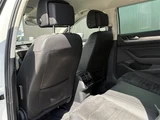 2017 Volkswagen Passat Variant TSI Sedan for sale, Japanese used car export - photo 18 of 24 | GULJI TRADERS