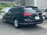 2017 Volkswagen Passat Variant Sedan for sale, Japanese used car export - photo 2 of 24 | GULJI TRADERS