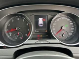2017 Volkswagen Passat Variant Sedan for sale, Japanese used car export - photo 8 of 24 | GULJI TRADERS
