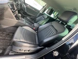 2017 Volkswagen Passat Variant Sedan for sale, Japanese used car export - photo 25 of 30 | GULJI TRADERS