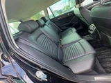2017 Volkswagen Passat Variant Sedan for sale, Japanese used car export - photo 27 of 30 | GULJI TRADERS