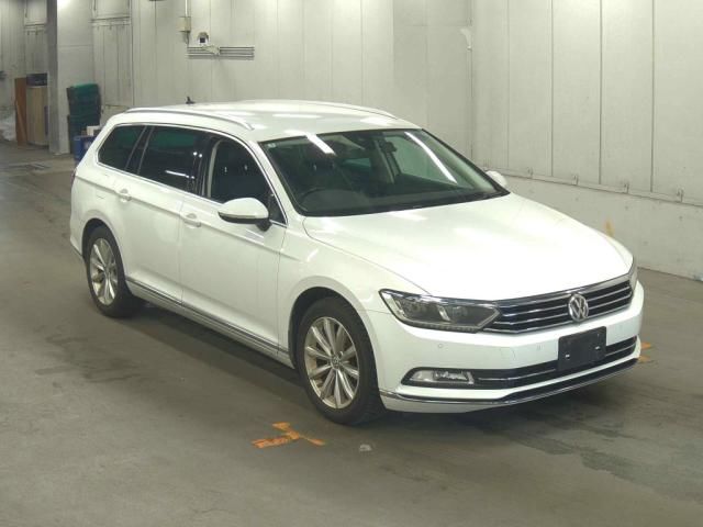 2017 Volkswagen Passat Variant - photo 1 2017 Volkswagen Passat Variant Sedan for sale, Japanese used car export - photo 1 of 3 | GULJI TRADERS
