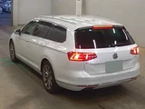 2018 Volkswagen Passat Variant Sedan for sale, Japanese used car export - photo 5 of 6 | GULJI TRADERS