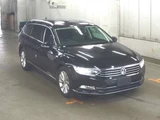 2018 Volkswagen Passat Variant Sedan for sale, Japanese used car export - photo 1 of 3 | GULJI TRADERS
