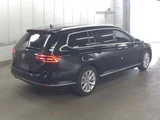 2018 Volkswagen Passat Variant Sedan for sale, Japanese used car export - photo 2 of 3 | GULJI TRADERS