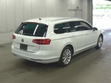 2018 Volkswagen Passat Variant Sedan for sale, Japanese used car export - photo 2 of 3 | GULJI TRADERS