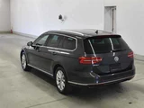 2019 Volkswagen Passat Variant Sedan for sale, Japanese used car export - photo 2 of 10 | GULJI TRADERS