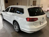 2020 Volkswagen Passat Variant TDI Diesel Turbo Sedan for sale, Japanese used car export - photo 2 of 10 | GULJI TRADERS