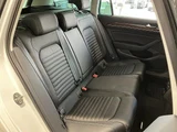 2020 Volkswagen Passat Variant TDI Diesel Turbo Sedan for sale, Japanese used car export - photo 5 of 10 | GULJI TRADERS