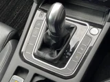 2021 Volkswagen Passat Variant Sedan for sale, Japanese used car export - photo 18 of 23 | GULJI TRADERS