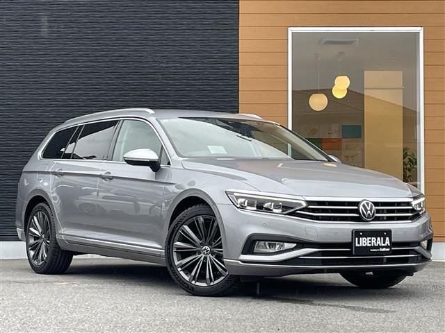 2021 Volkswagen Passat Variant Sedan for sale, Japanese used car export - photo 1 of 24 | GULJI TRADERS