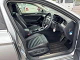 2021 Volkswagen Passat Variant Sedan for sale, Japanese used car export - photo 4 of 8 | GULJI TRADERS