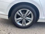2022 Volkswagen Passat Variant TDI Diesel Turbo Sedan for sale, Japanese used car export - photo 47 of 62 | GULJI TRADERS