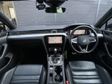 2022 Volkswagen Passat Variant TDI Sedan for sale, Japanese used car export - photo 3 of 24 | GULJI TRADERS