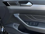 2022 Volkswagen Passat Variant TDI Sedan for sale, Japanese used car export - photo 14 of 24 | GULJI TRADERS