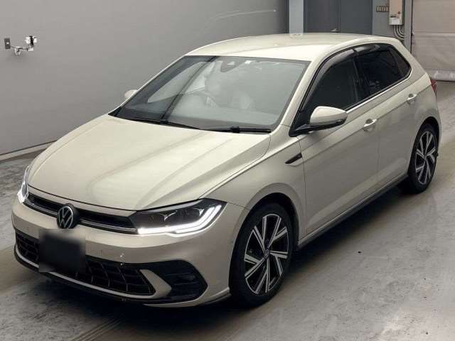 2023 Volkswagen Polo TSI - photo 1 2023 Volkswagen Polo TSI Sedan for sale, Japanese used car export - photo 1 of 14 | GULJI TRADERS
