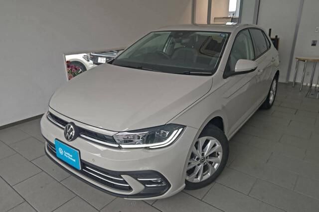 2026 Volkswagen Polo TSI Sedan for sale, Japanese used car export - photo 1 of 10 | GULJI TRADERS