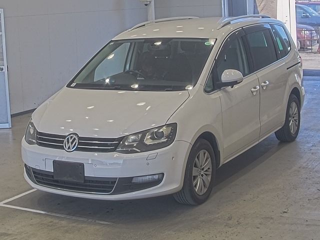 2013 Volkswagen Sharan TSI Sedan for sale, Japanese used car export - photo 1 of 2 | GULJI TRADERS