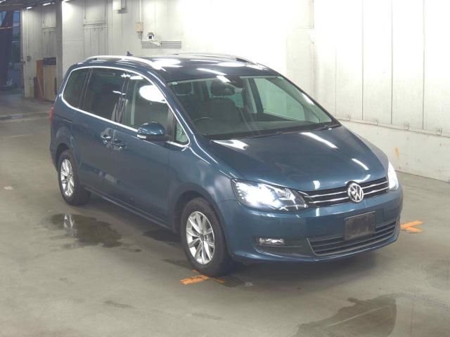 2017 Volkswagen Sharan - photo 1 2017 Volkswagen Sharan Sedan for sale, Japanese used car export | GULJI TRADERS
