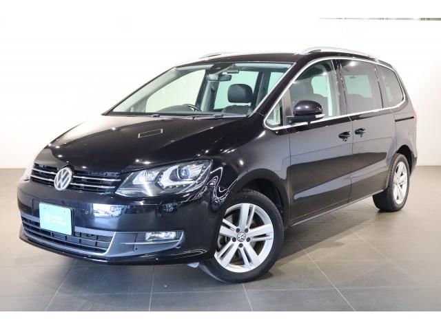 2020 Volkswagen Sharan TSI - photo 1 2020 Volkswagen Sharan TSI Sedan for sale, Japanese used car export - photo 1 of 9 | GULJI TRADERS