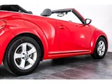 2013 Volkswagen THE Beetle Cabriolet Coupe for sale, Japanese used car export - photo 36 of 73 | GULJI TRADERS