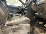 2020 Volkswagen Tiguan TDI 4WD Sedan for sale, Japanese used car export - photo 20 of 24 | GULJI TRADERS