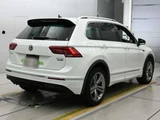 2020 Volkswagen Tiguan TDI Sedan for sale, Japanese used car export - photo 2 of 9 | GULJI TRADERS