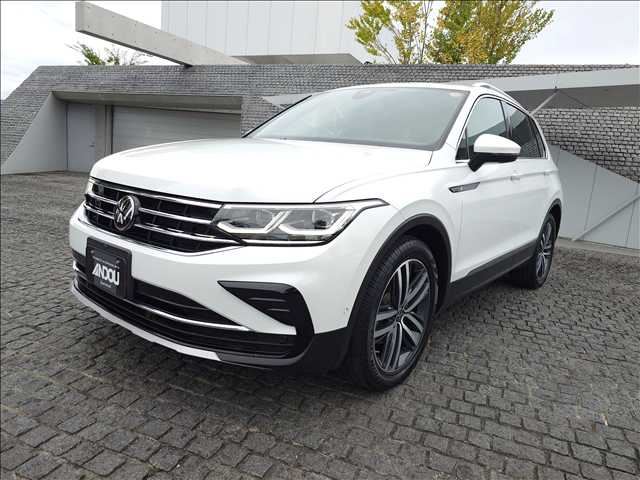 2021 Volkswagen Tiguan TSI - photo 1 2021 Volkswagen Tiguan TSI Sedan for sale, Japanese used car export | GULJI TRADERS