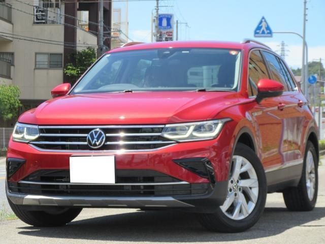 2021 Volkswagen Tiguan TSI Sedan for sale, Japanese used car export - photo 1 of 9 | GULJI TRADERS