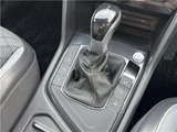 2023 Volkswagen Tiguan TSI Sedan for sale, Japanese used car export - photo 41 of 49 | GULJI TRADERS
