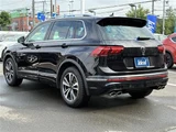 2023 Volkswagen Tiguan R Sedan for sale, Japanese used car export - photo 7 of 30 | GULJI TRADERS