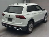 2023 Volkswagen Tiguan TSI Sedan for sale, Japanese used car export - photo 2 of 10 | GULJI TRADERS
