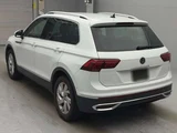 2023 Volkswagen Tiguan TSI Sedan for sale, Japanese used car export - photo 4 of 10 | GULJI TRADERS