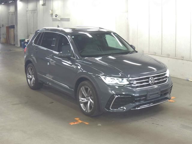 2024 Volkswagen Tiguan TSI Sedan for sale, Japanese used car export - photo 1 of 3 | GULJI TRADERS