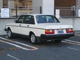 1989 Volvo 240 GL White Sedan for sale, Japanese used car export - photo 2 of 18 | GULJI TRADERS
