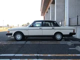1989 Volvo 240 GL White Sedan for sale, Japanese used car export - photo 8 of 18 | GULJI TRADERS