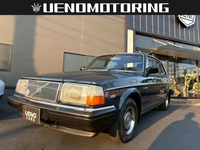 1990 Volvo 240 GL - photo 1 1990 Volvo 240 GL Blue Sedan for sale, Japanese used car export - photo 1 of 34 | GULJI TRADERS