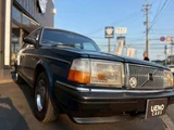 1990 Volvo 240 GL Blue Sedan for sale, Japanese used car export - photo 4 of 34 | GULJI TRADERS