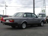 1991 Volvo 240 GL Silver Sedan for sale, Japanese used car export - photo 7 of 9 | GULJI TRADERS