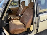 1993 Volvo 240 Wagon Van for sale, Japanese used car export - photo 27 of 59 | GULJI TRADERS