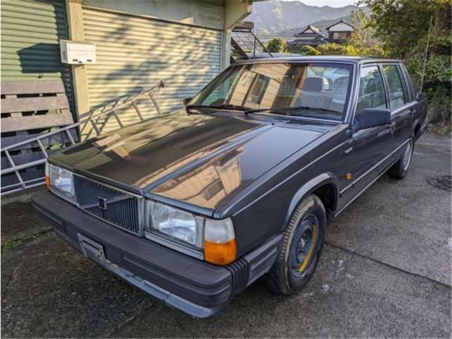 1989 Volvo 740 GL Sedan for sale, Japanese used car export - photo 1 of 10 | GULJI TRADERS