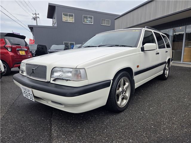 1996 Volvo 850 Estate 850GLE Van for sale, Japanese used car export | GULJI TRADERS