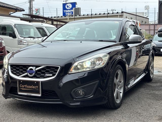 2010 Volvo C30 2.0e R-Design Sedan for sale, Japanese used car export | GULJI TRADERS