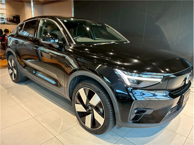 2022 Volvo C40 Recharge 4WD Sedan for sale, Japanese used car export - photo 1 of 38 | GULJI TRADERS