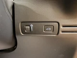 2022 Volvo C40 Recharge 4WD Sedan for sale, Japanese used car export - photo 18 of 24 | GULJI TRADERS