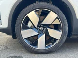 2023 Volvo C40 Recharge Sedan for sale, Japanese used car export - photo 14 of 30 | GULJI TRADERS