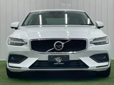 2019 Volvo S60 T4 Momentum Sedan for sale, Japanese used car export - photo 12 of 20 | GULJI TRADERS