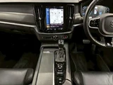 2017 Volvo S90 T6 AWD 4WD Sedan for sale, Japanese used car export - photo 35 of 67 | GULJI TRADERS